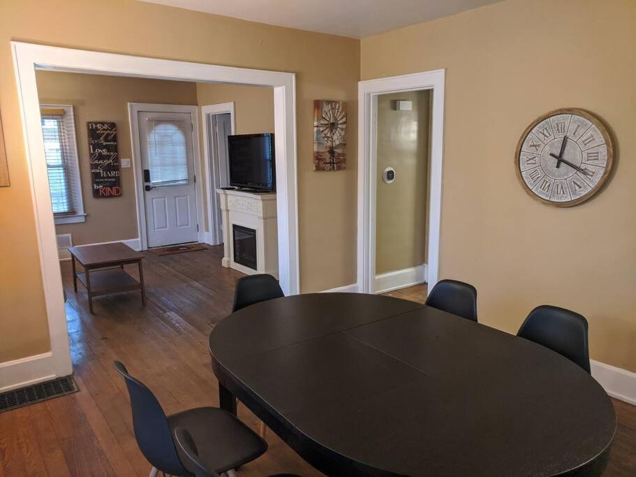 Ohio Ave 3 Bed House Historic Downtown Loveland