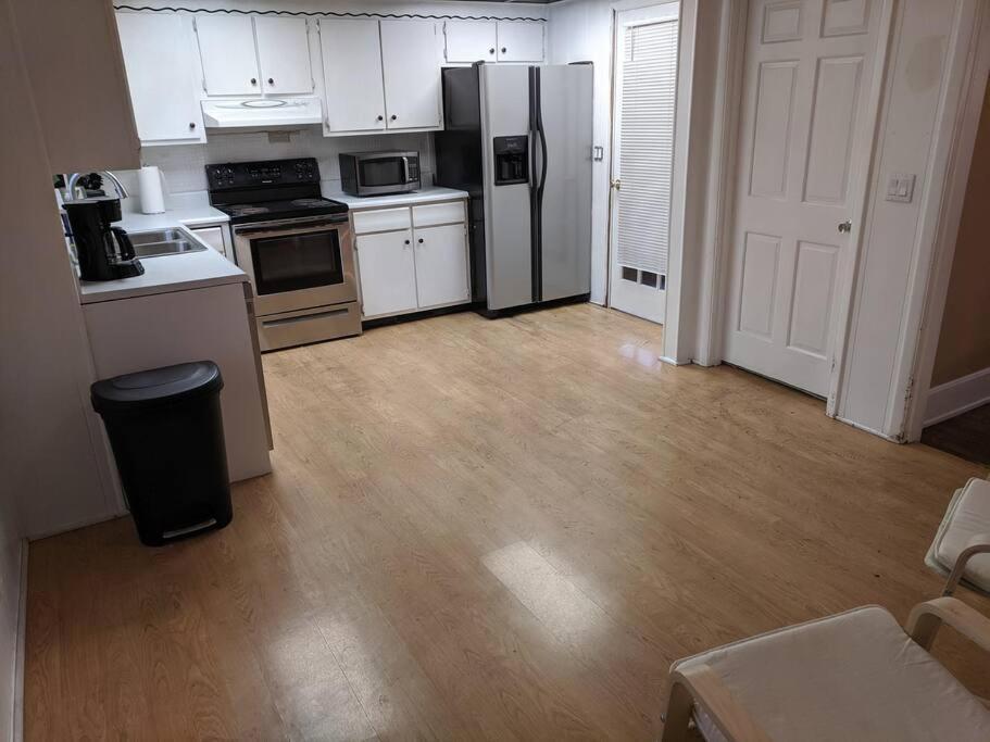 Ohio Ave 3 Bed House Historic Downtown Holiday home